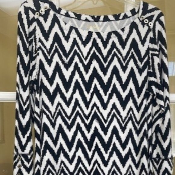 LILLY PULITZER SOPHIE DRESS IN BLACK GET YOUR CHEV ON PRINT - Picture 6 of 7